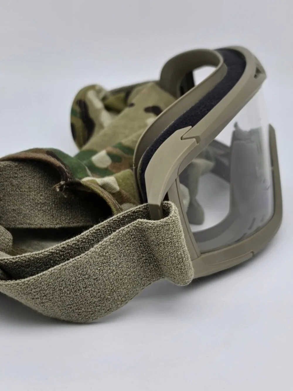 Revision U.S. Military Desert Locust Tan 499 2x Lens Clear and Grey APEL Goggles